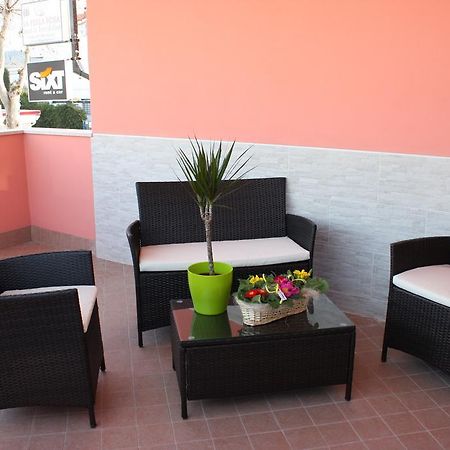 Bed & Breakfast La Perla Rosa Pescara Esterno foto